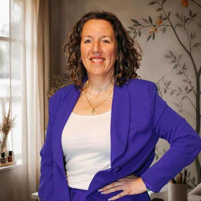 Tania van Sarahbelle, gastdocent watercolor en one stroke